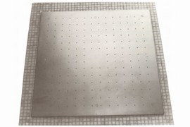 Fond à bulles BS 75 Q (750 x 750 mm) pour piscines carrelées, kit complet avec pièces à sceller.